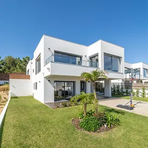 As Andorinhas - Walking Distance To Monte Clerigo And Amoreira Beaches Villa
