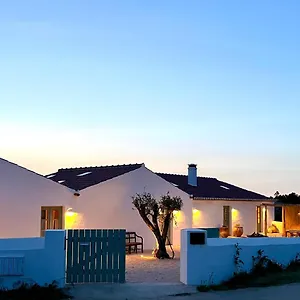 Casa Da Oliveira - Monte Branco Aljezur